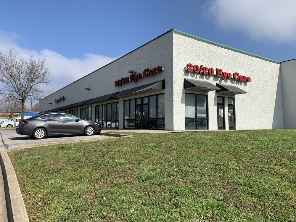 Blackiston Mill Rd Shopping Center: 1418 & 1420 Blackiston Mill Rd, Clarksville, IN 47129